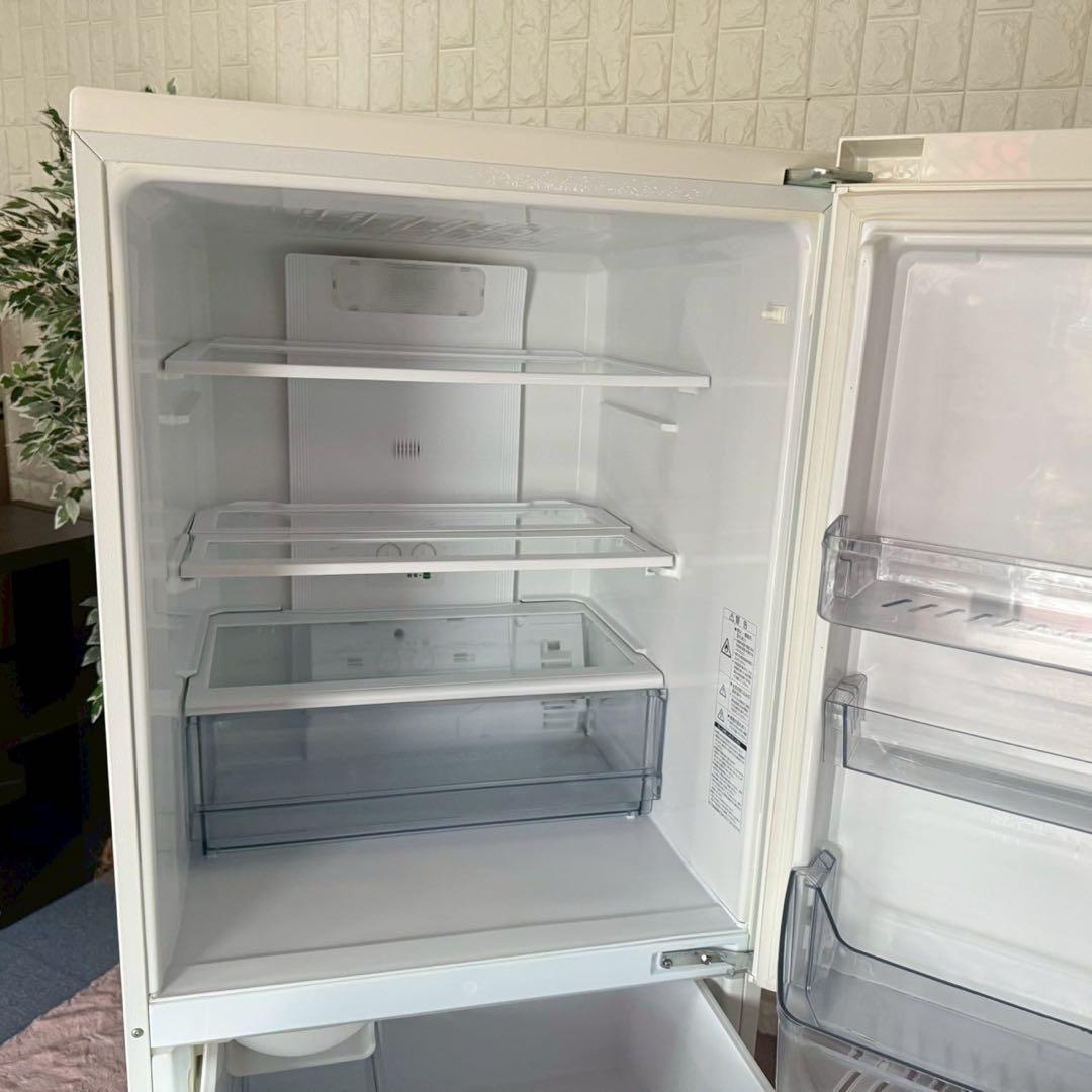 都内23区送料無料✨アクア✨冷蔵庫　AQR-27M(W) 272L 2022年製