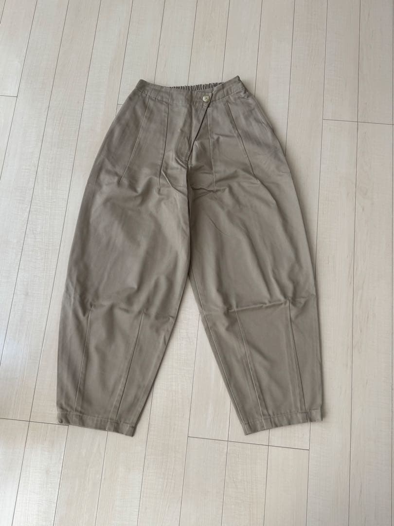 Nala チノパン　コクーンチノ　M ナラ　ベージュ