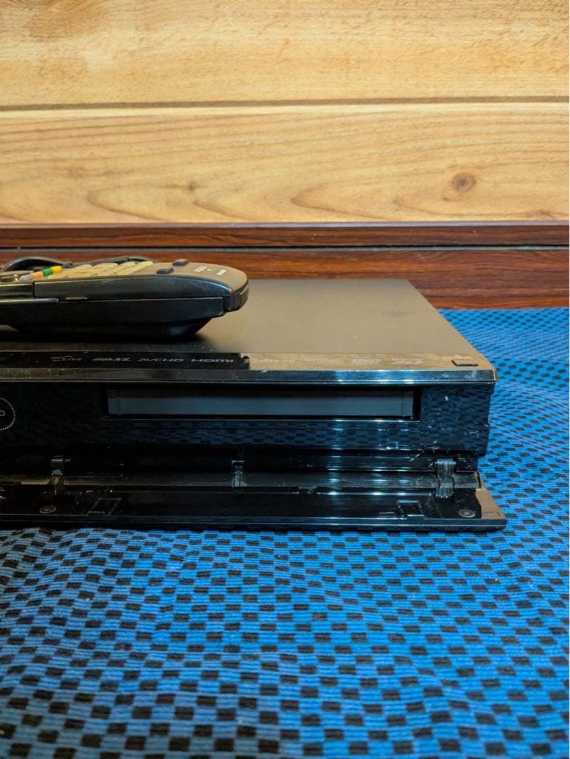 SHARP AQUOS ブルーレイレコーダー リモコン付き