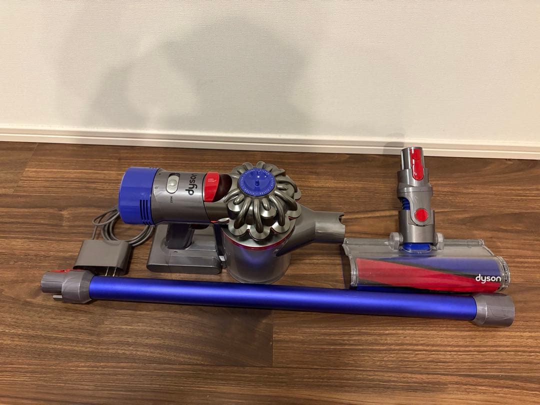 Dyson V7 fluffy スティッククリーナー 本体