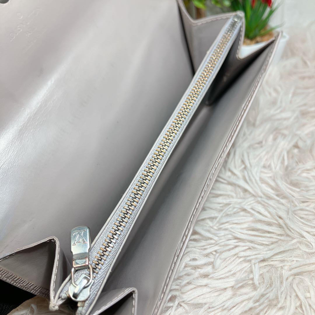 ！美品！ ルイヴィトン エピ 長財布 ポルトモネ クレディ リラ　グレージュ