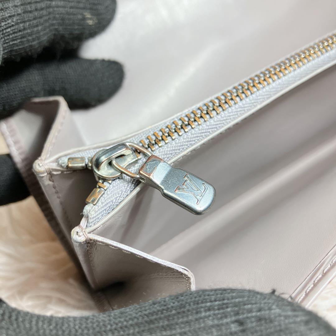 ！美品！ ルイヴィトン エピ 長財布 ポルトモネ クレディ リラ　グレージュ