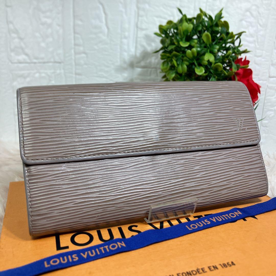 ！美品！ ルイヴィトン エピ 長財布 ポルトモネ クレディ リラ　グレージュ