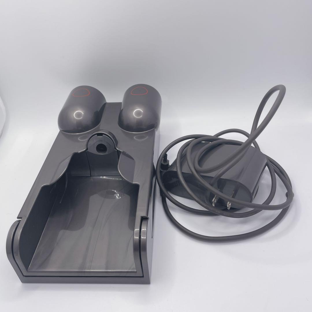 ダイソンDyson SV21 コードレス掃除機　スリム軽量1.5kg