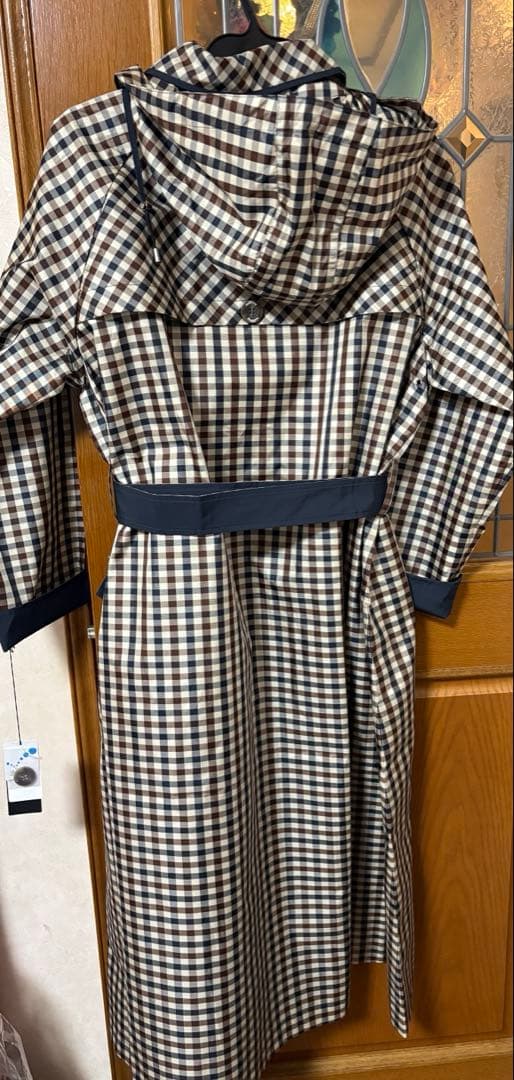 新品アクアスキュータム　レインコート　トレンチコート風LL