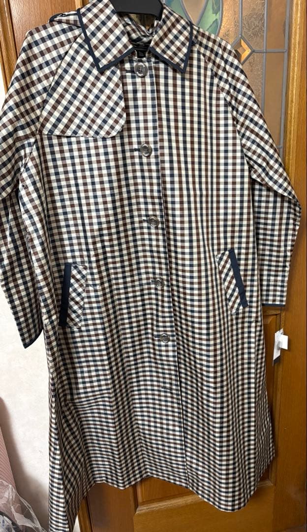 新品アクアスキュータム　レインコート　トレンチコート風LL