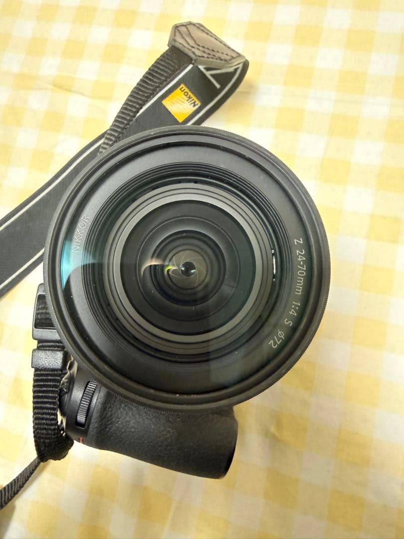 (ショット数6900)ニコンZ6 24-70mm f/4レンズキット おまけ付き