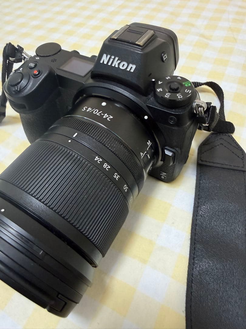 (ショット数6900)ニコンZ6 24-70mm f/4レンズキット おまけ付き