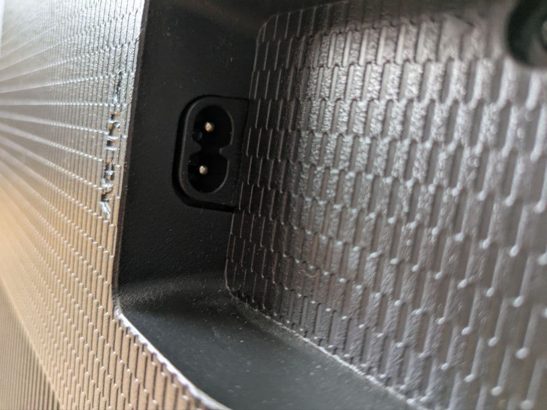 【美品】TCL ハイビジョンスマート液晶テレビ32型