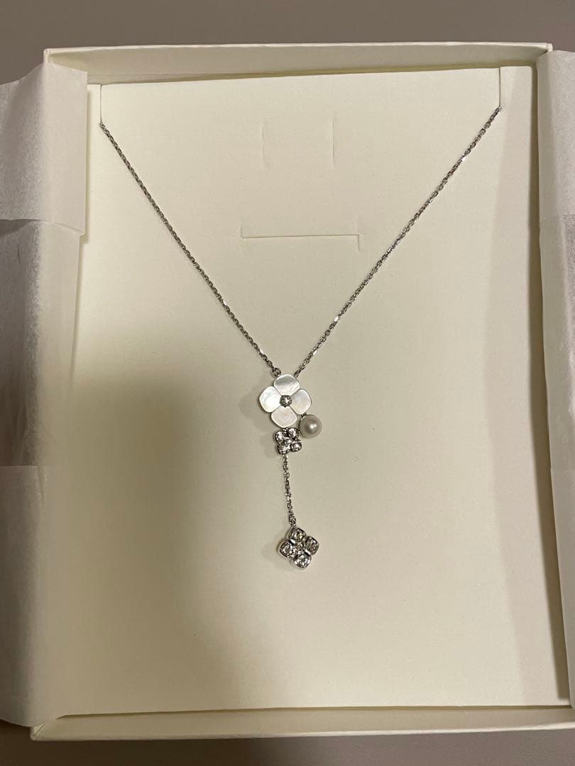 VENDOME BOUTIQUE シェルフラワーネックレス