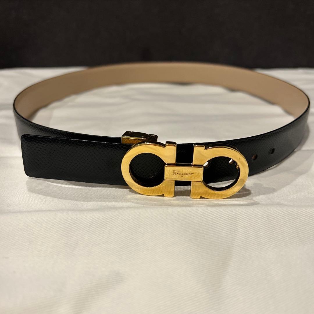Salvatore Ferragamoレザーベルト ブラック×オフホワイト