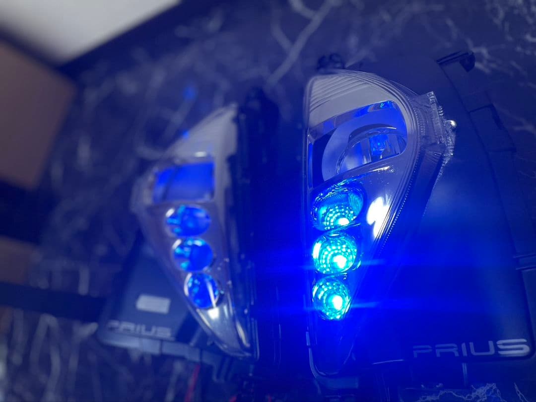 【在庫1】50プリウス　前期　フォグ　h11バルブ　ネオピクセル