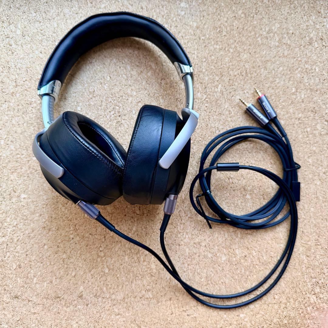 ハイレゾ音源対応のSONY製有線ヘッドホン「MDR-Z7」