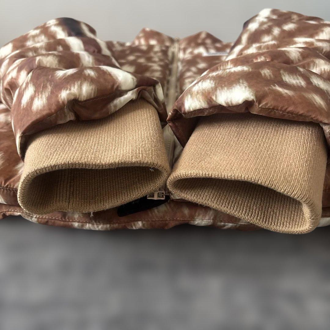 バーバリー ダルメシアン柄　ダウンジャケット