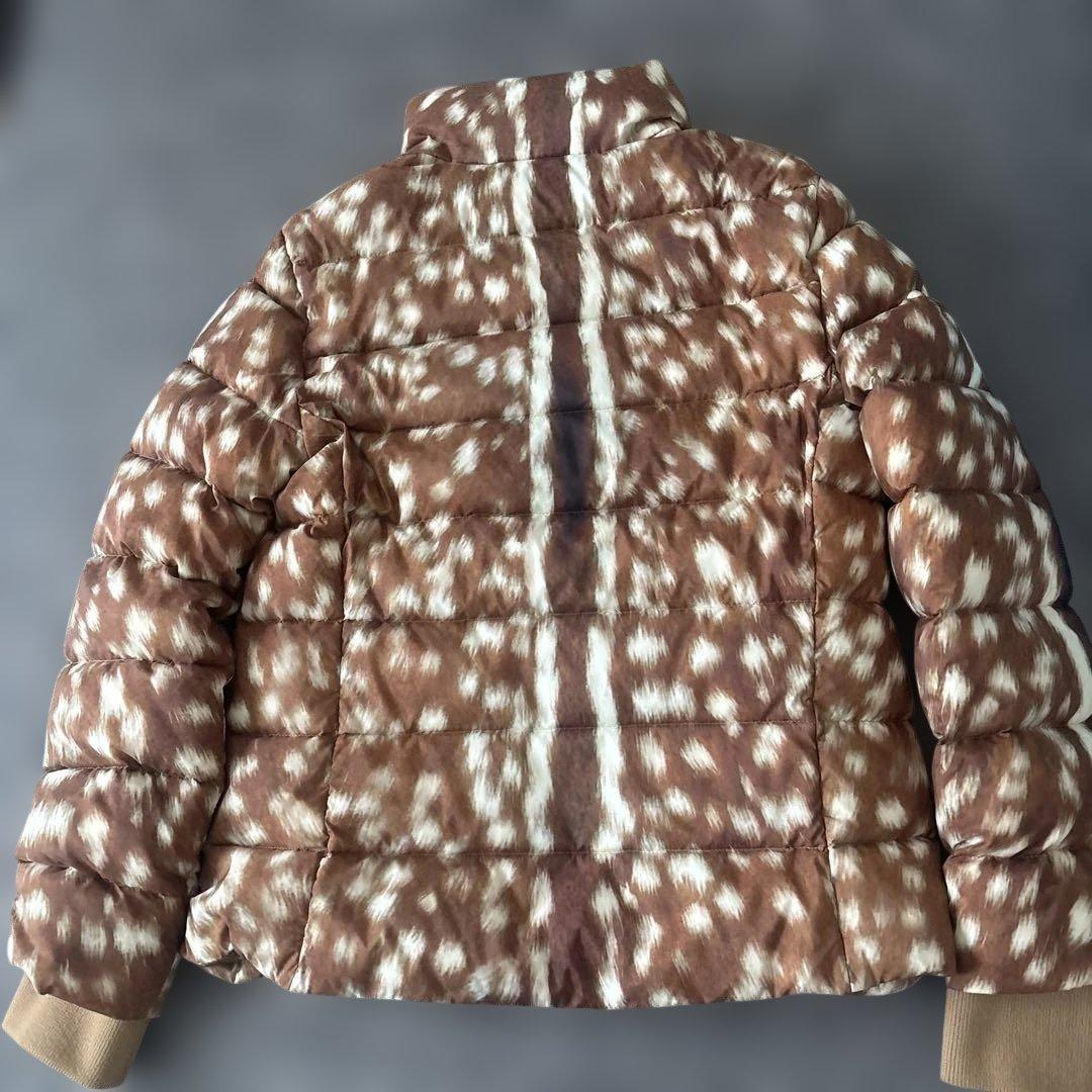 バーバリー ダルメシアン柄　ダウンジャケット