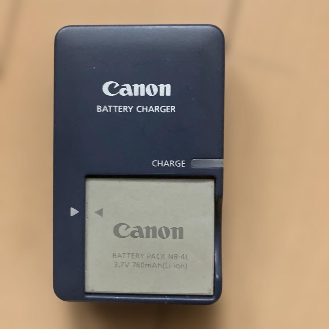 Canon IXY DIGITAL 70 本体 + バッテリー + ケース