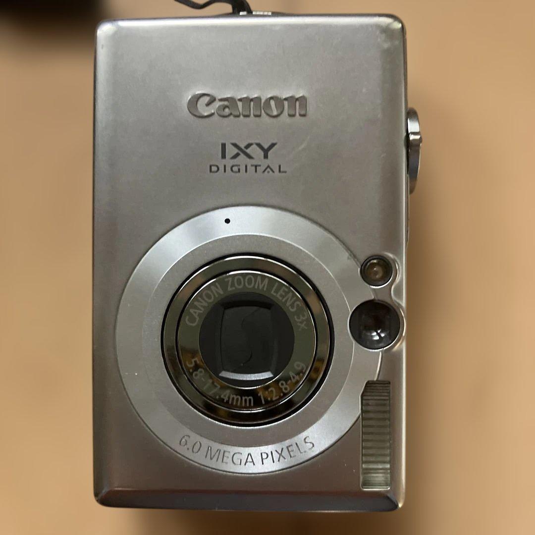 Canon IXY DIGITAL 70 本体 + バッテリー + ケース