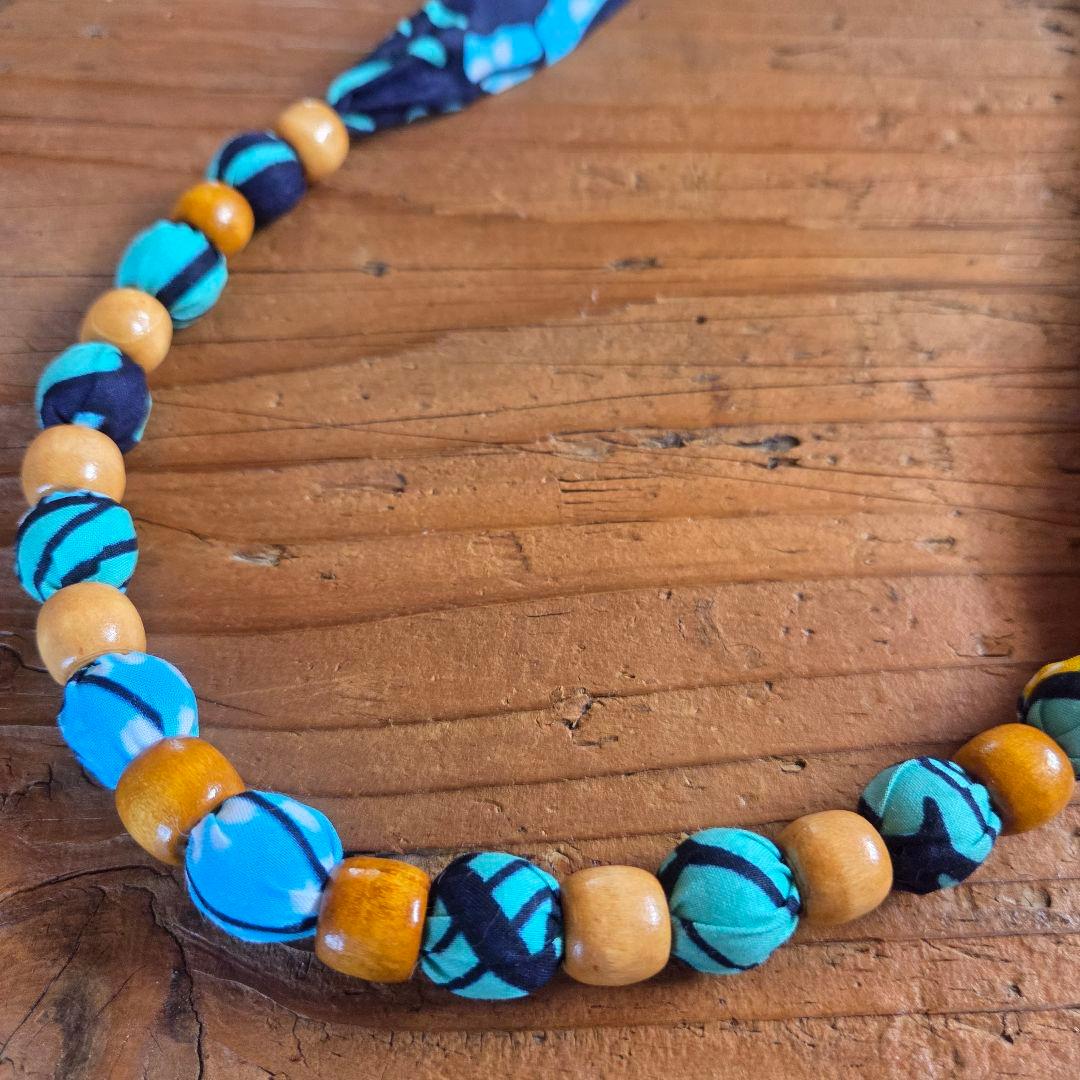 専用✤アフリカ布ボディバック✤ネックレス