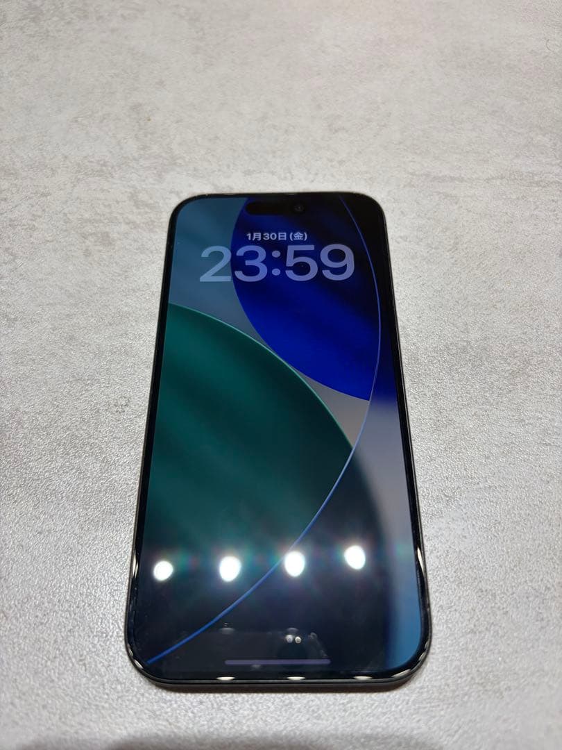 Apple iPhone 15 Pro 256GBスペースブラック 本体