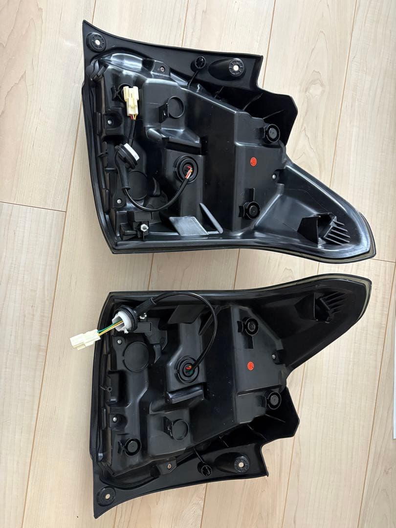 スイフトスポーツ ZC33S LEDテールランプ ライト スモーク