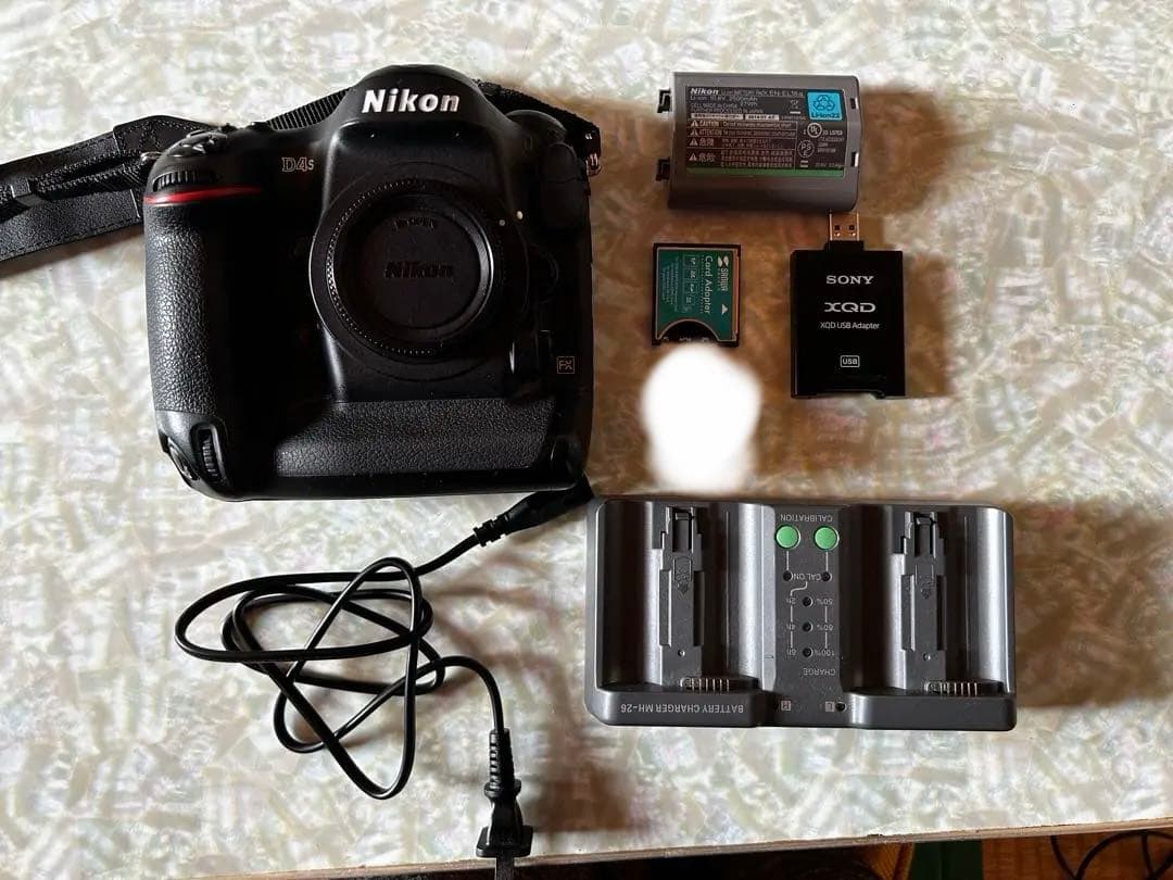 Nikon D4sボディ＋備品完全セット 撮影すぐ始められます！