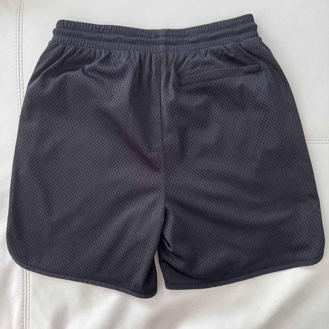 ●着用6〜8回ほど● Kith ブラック メッシュショートパンツ　サイズS