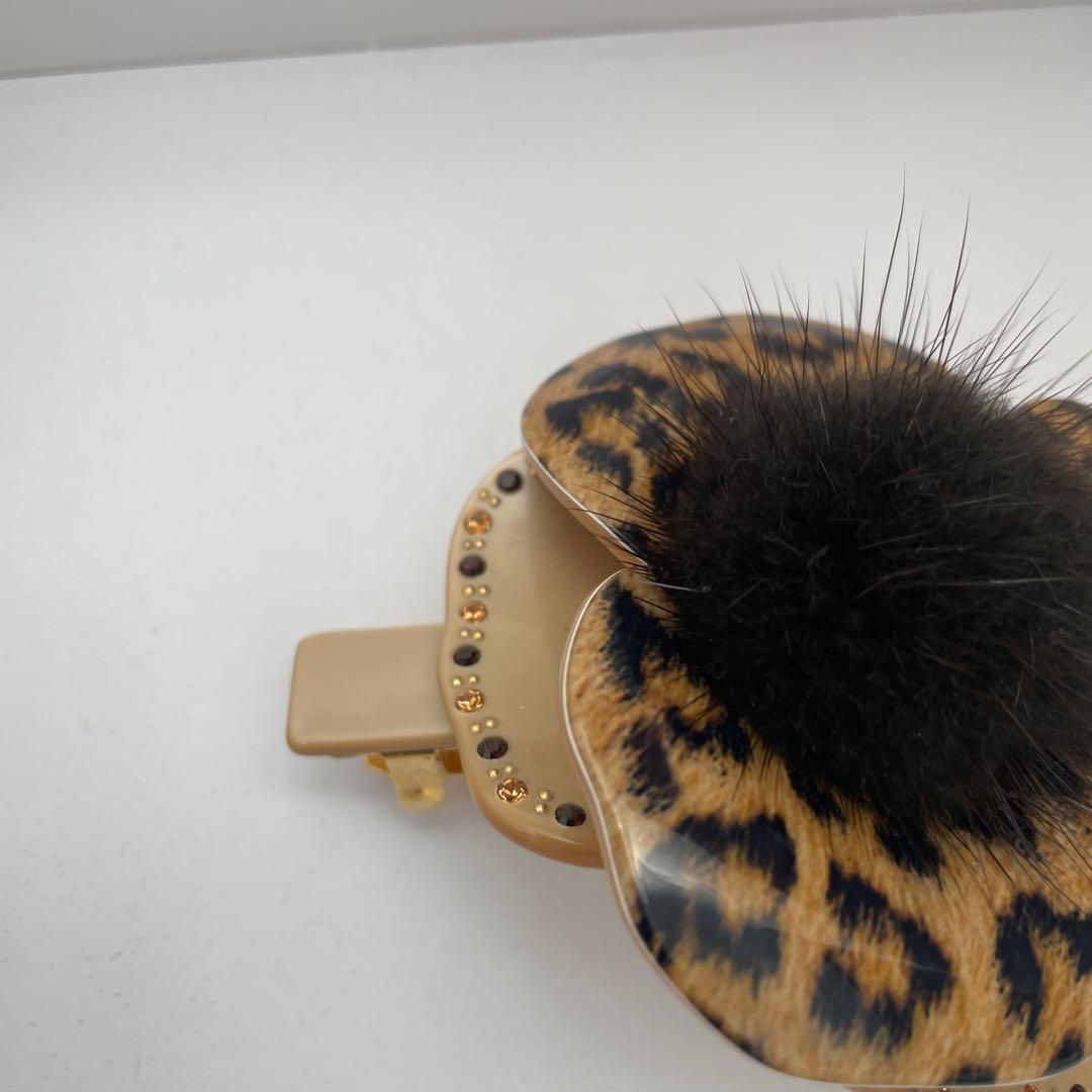 アレクサンドルドゥパリ　ヒョウ柄カメリア　ヘアクリップ　本ミンク　正規品　極美品