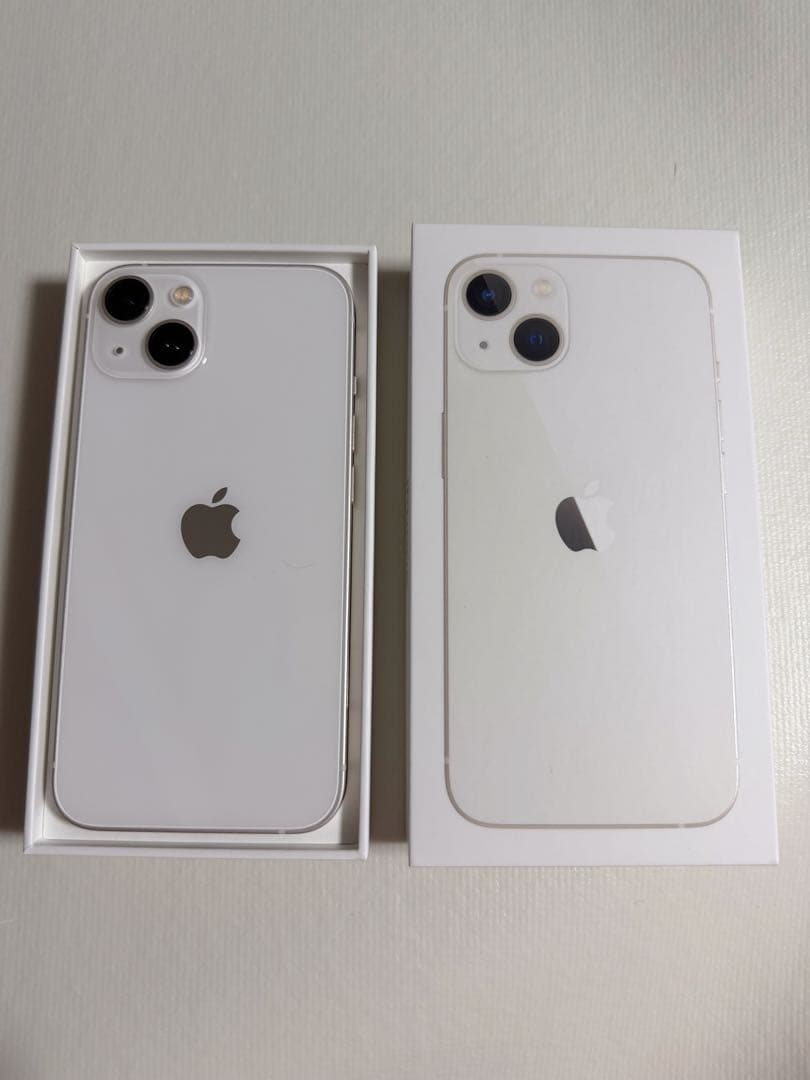 【美品】Apple iPhone13 256GB 本体 スターライト（ホワイト）