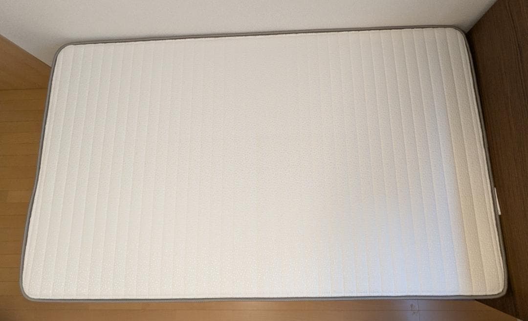 セミダブル スプリングマットレス ホワイト