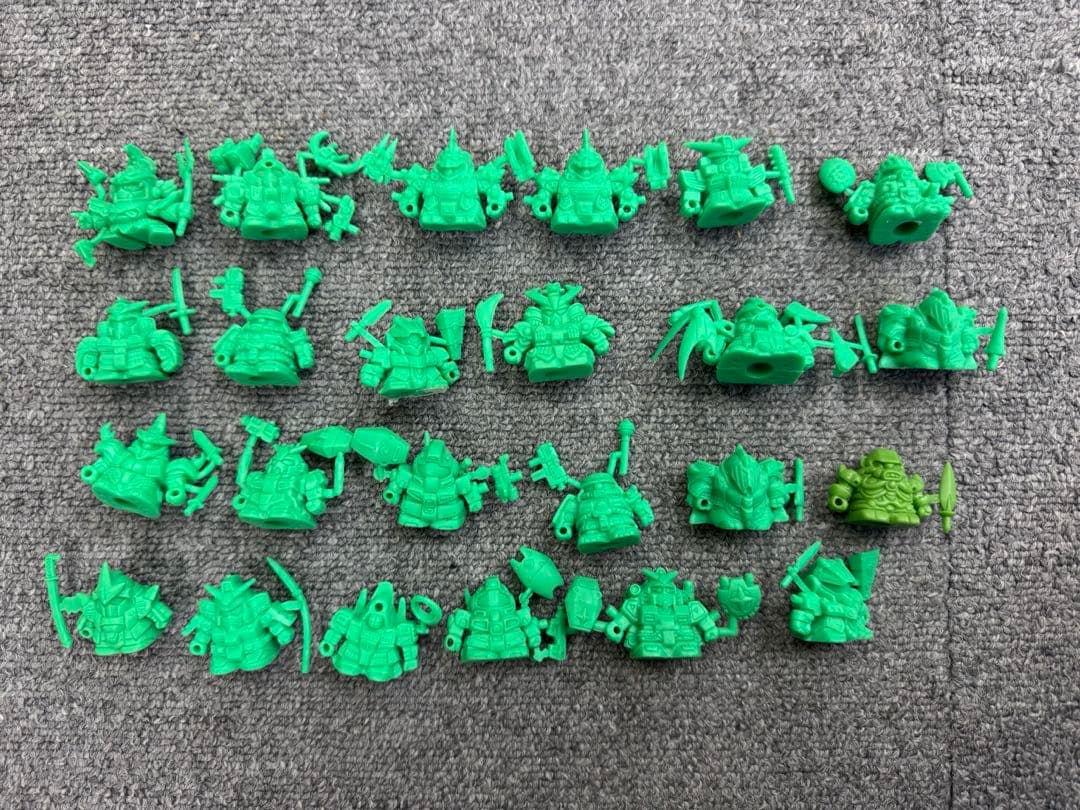 ガン消し 約1000個　大量まとめ売り　パーツ　アーマー