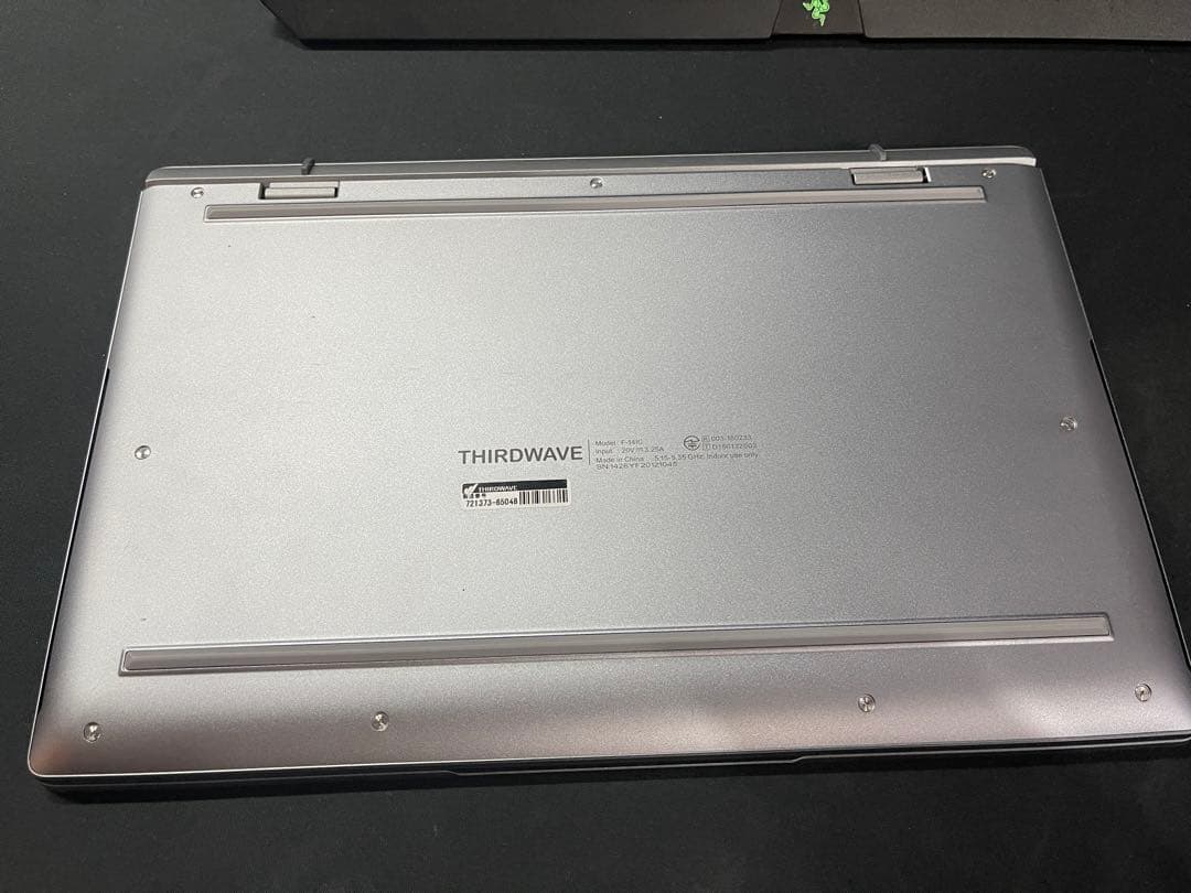 p*a様 THIRDWAVE ノートPC 軽量　F-141C