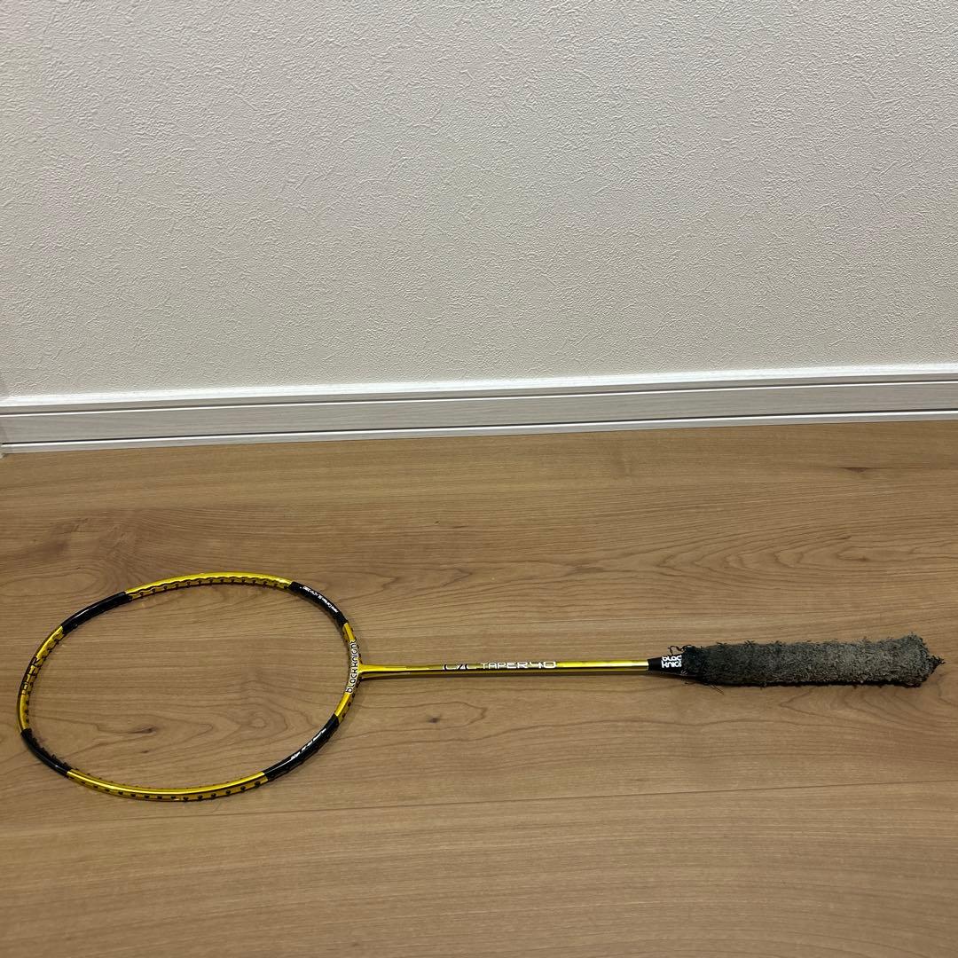 ブラックナイトTAPER 40 バドミントンラケット
