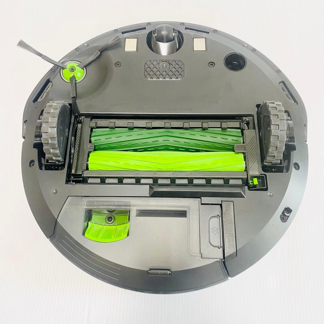 美品 ルンバ i5+ アイロボット ブラック クリーンベース付き