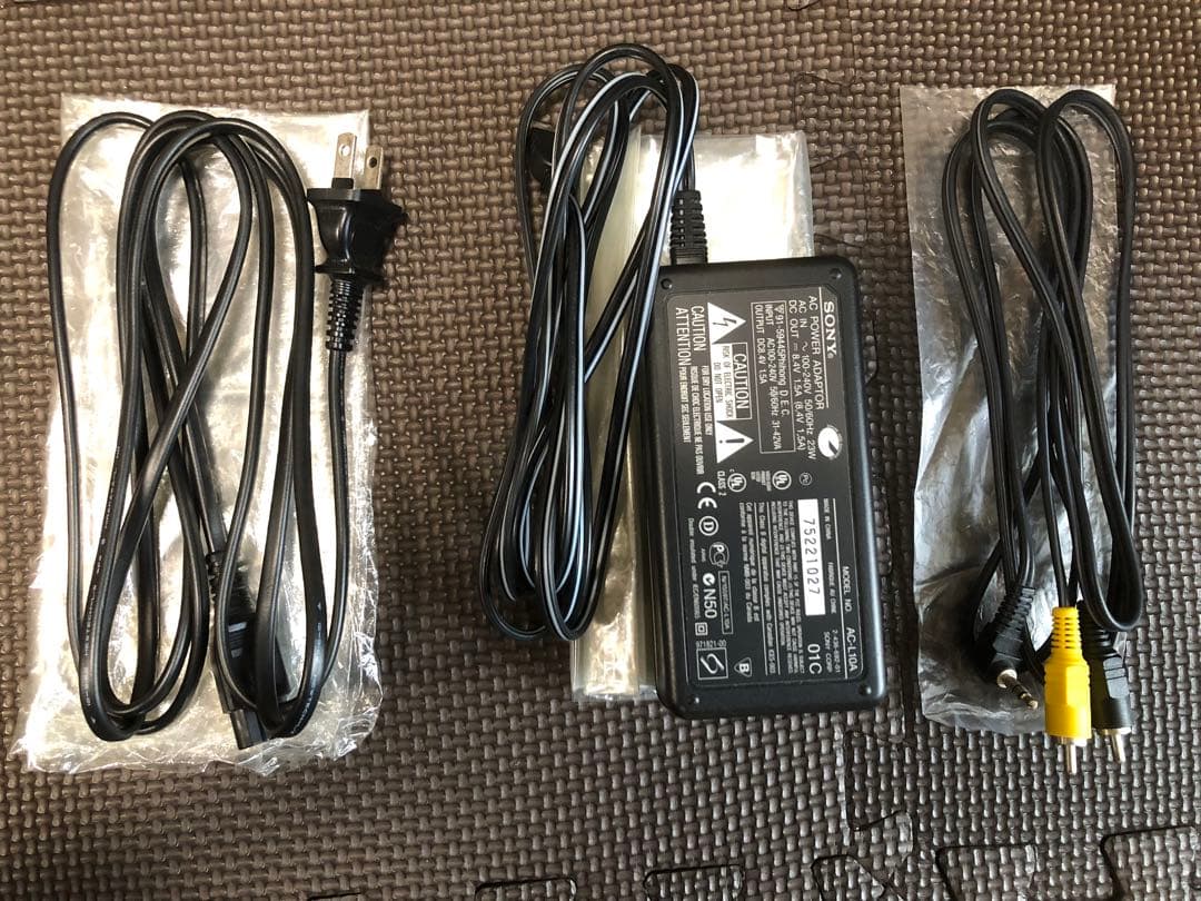 SONY Handycam 240倍デジタルズーム（未開封テープ5本付き）