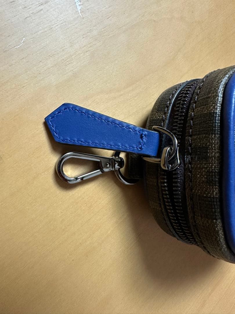 フェンディ　Airpods ケース (FENDI)