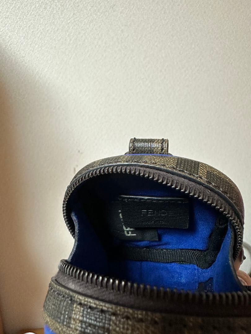 フェンディ　Airpods ケース (FENDI)