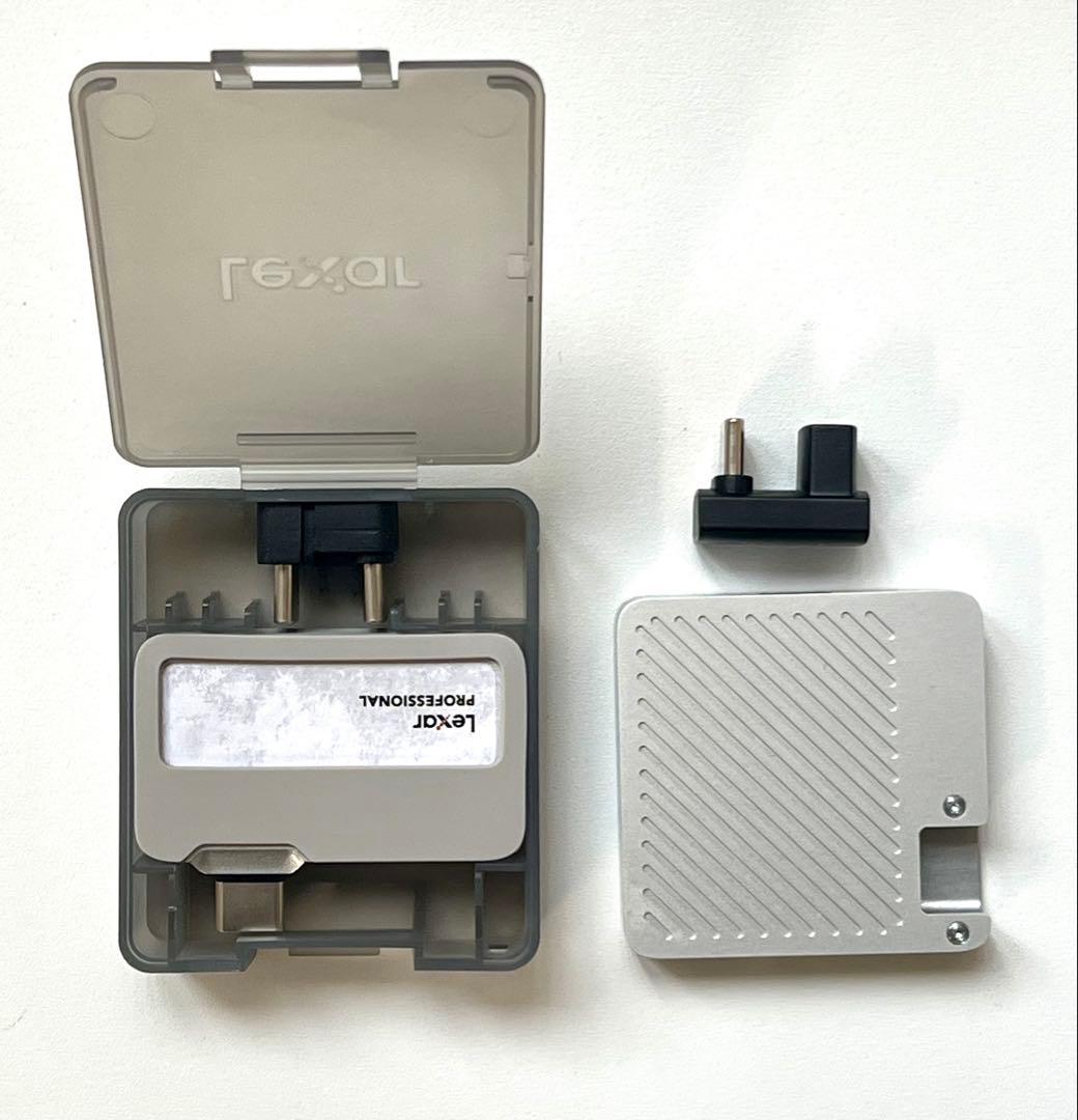 メモリー Lexar Professional GO SSD 2TB with Hub