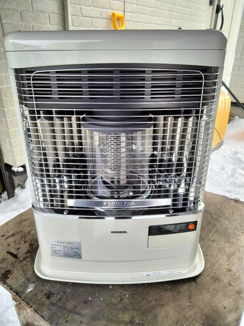 コロナFF石油ストーブミニパル！品番「FF‐VY5514P」2014年式中古品