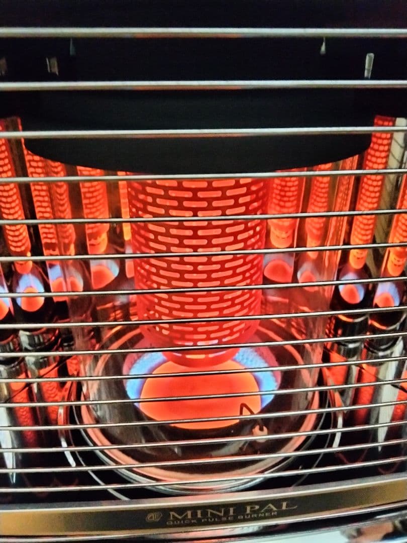 コロナFF石油ストーブミニパル！品番「FF‐VY5514P」2014年式中古品