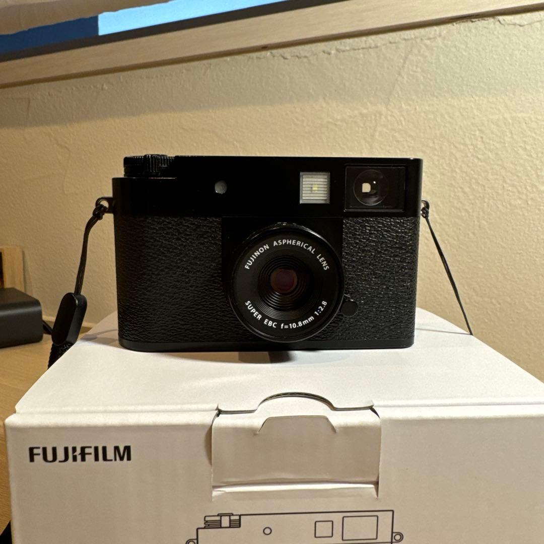 FUJIFILM Xhalf ミラーレス一眼 カメラ 本体