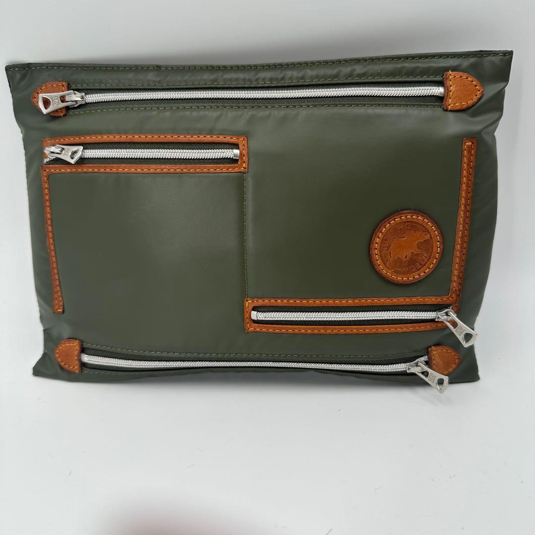 美品 希少　ハンティングワールド オフロードライン マルチポーチ　緑　カーキ