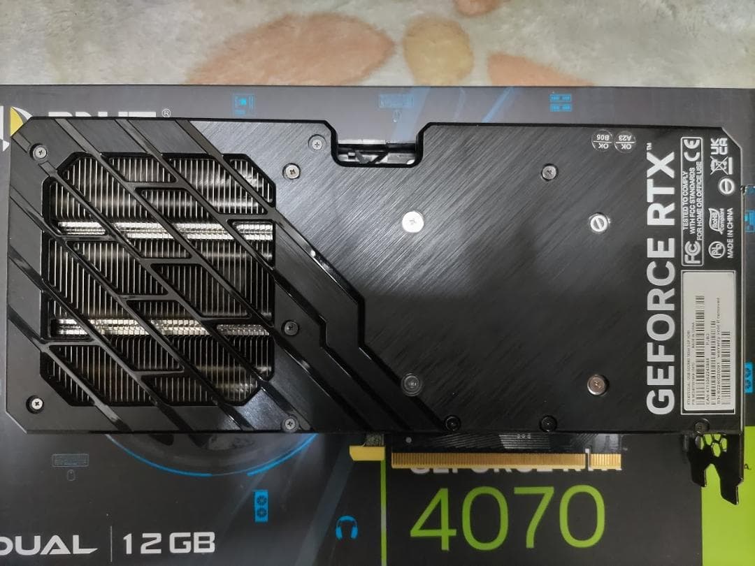 よ*虫様 PALIT RTX 4070 12GB GDDR6X