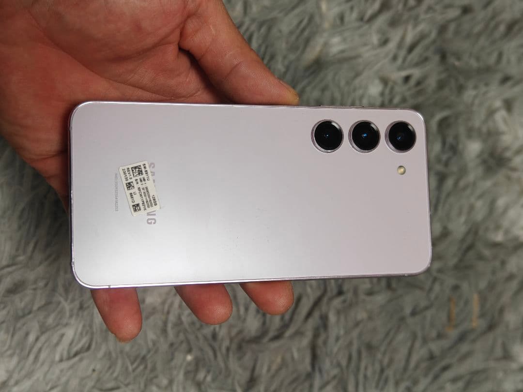 Samsung Galaxy S23 8/128gb 本体