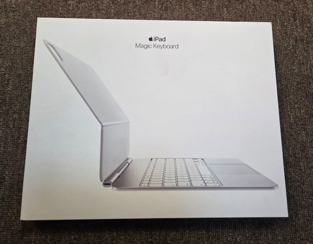 iPad Pro 13(M5)用Magic Keyboard 日本語 白