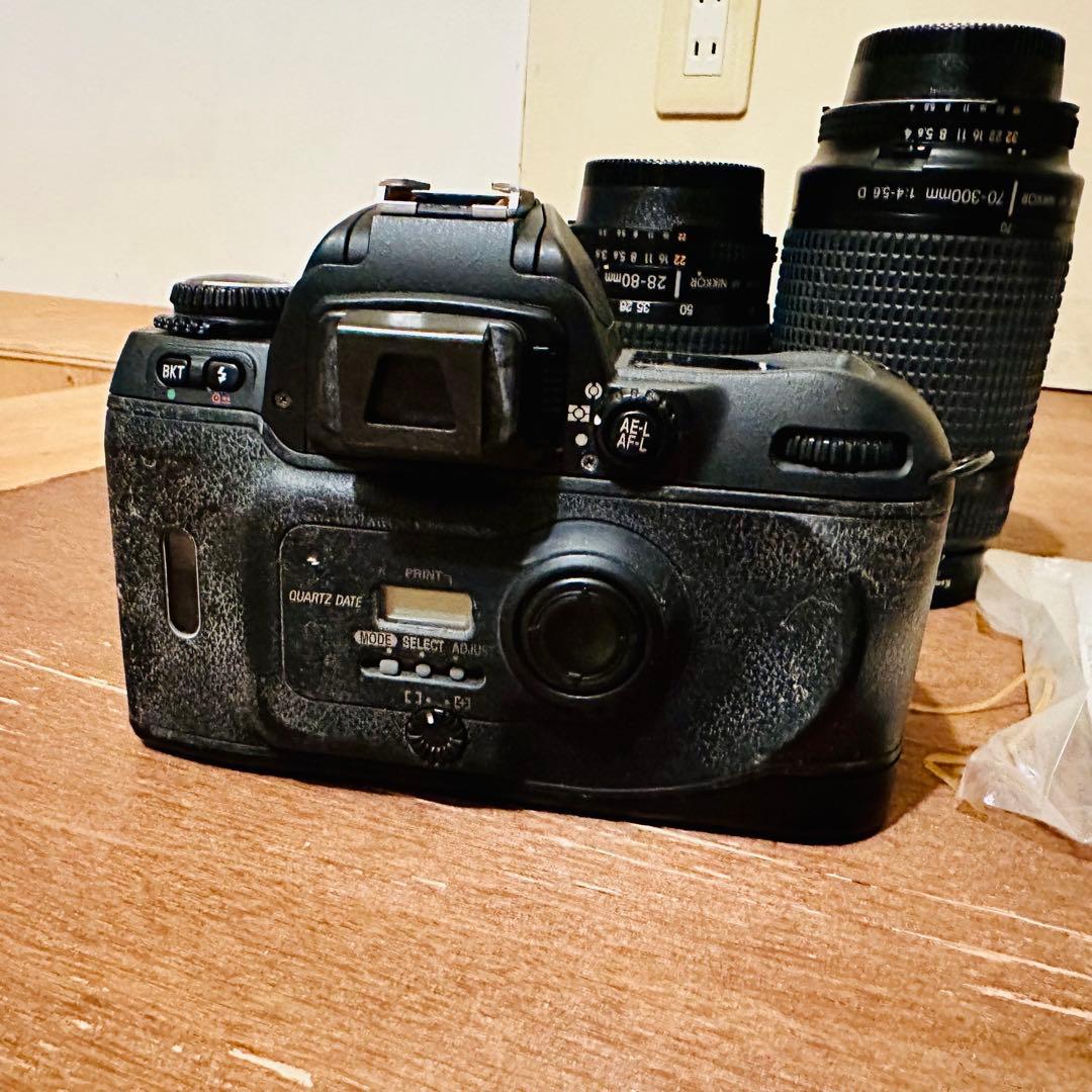 Nikon F80 一眼レフカメラ レンズ2本付き