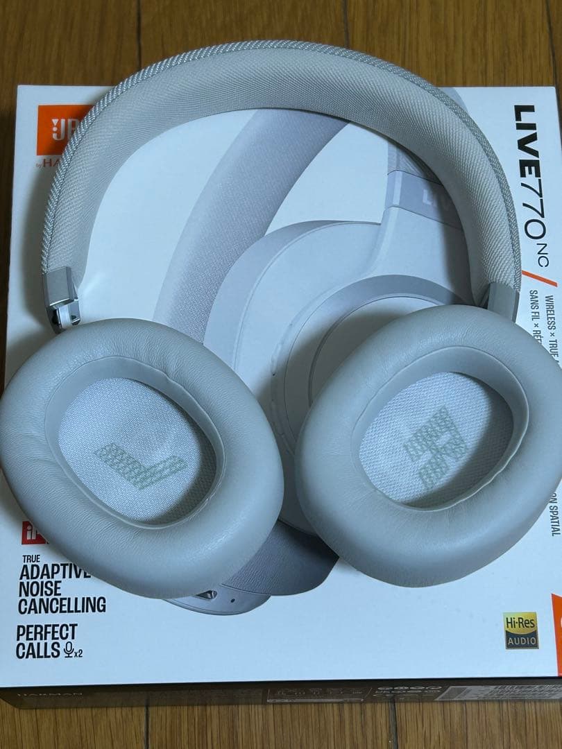 【美品】JBL Live 770NC ワイヤレスヘッドホン