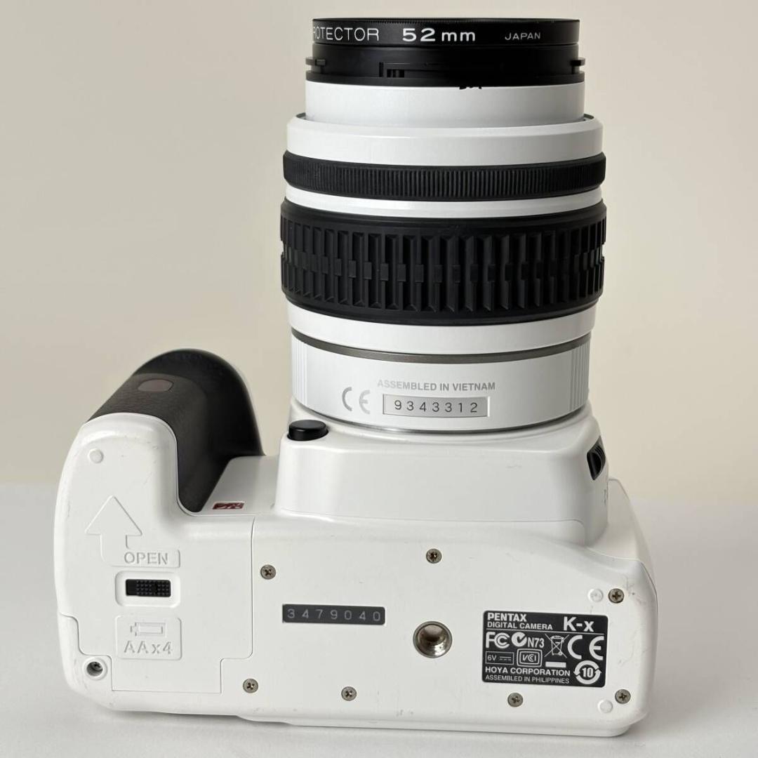 PENTAX K-x ホワイト デジタル一眼レフ　Wi-Fiカード付き 040