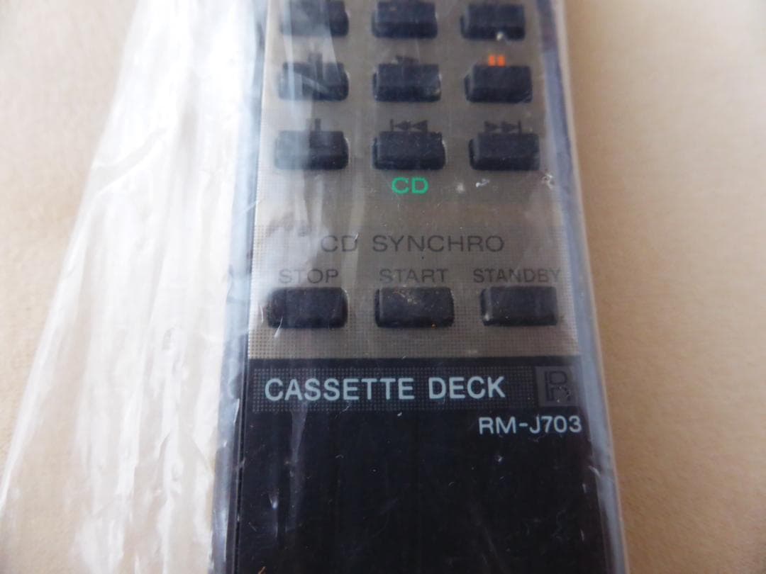 ＜リモコン＞ＳＯＮＹ　リモコン　CASSETTE　DECK　RM-J703