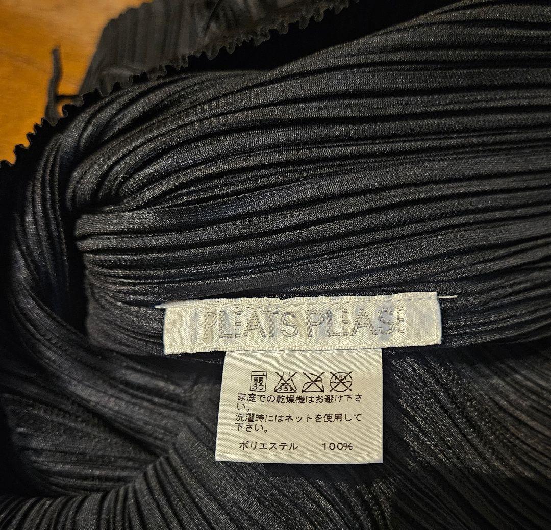 プリーツプリーズ　トップス　イッセイミヤケ　フリンジ　人気