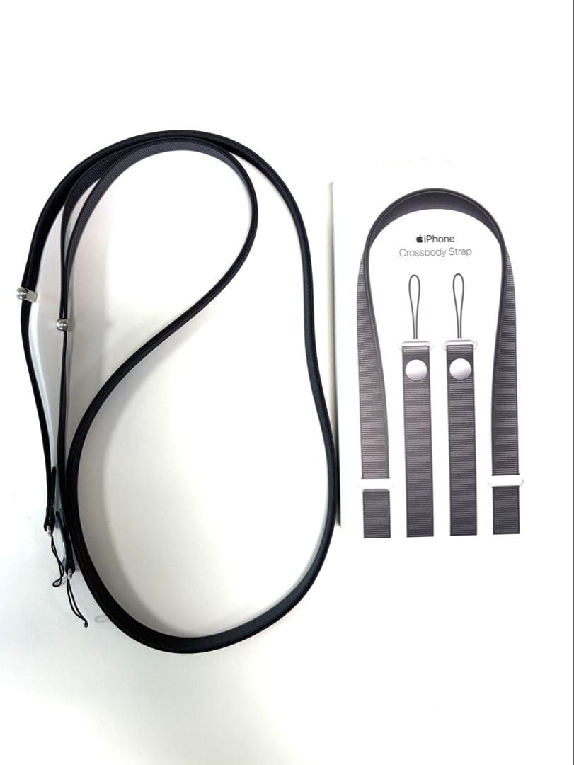 Apple純正 iPhone 17 シリコンケースと ストラップ ブラック